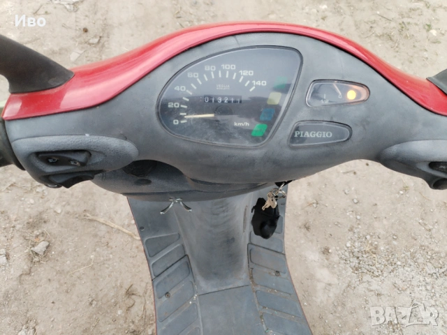 Скутер, Мотор Piaggio Sfera 125, снимка 8 - Мотоциклети и мототехника - 53468885