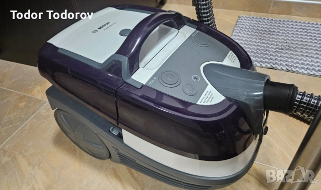 Bosch BWD41720- прахосмукачка за мокро и сухо почистване(СЪСТОЯНИЕ ОТЛИЧНО!!!), снимка 2 - Прахосмукачки - 52714132