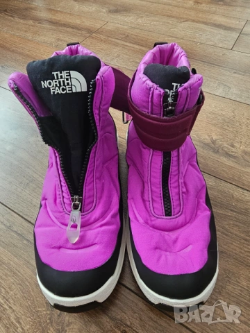 Дамски апрески Women’s Nuptse II Strap WP SWTVIOLT/TNFBLK, снимка 4 - Дамски апрески - 53505053