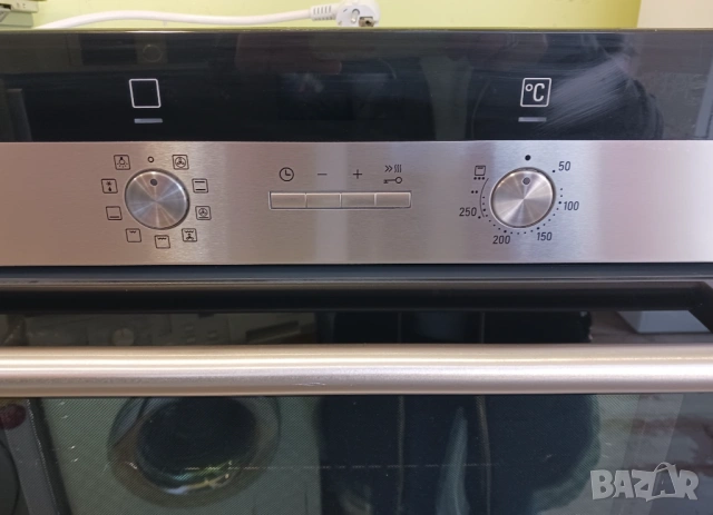 Фурна за вграждане  SIEMENS, снимка 3 - Печки, фурни - 52955084