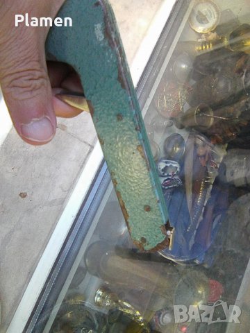Старо метално пистолетче работи с лента от книжни капси, снимка 2 - Други ценни предмети - 38051723