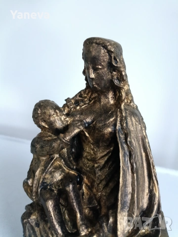 „Мадоната с Младенеца“ , Дева Мария с Младенеца Исус , символ на майчинство, закрила и любов. , снимка 4 - Статуетки - 53162473