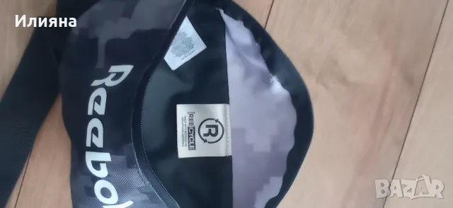 Reebok чанта тип бананка, снимка 3 - Чанти - 47280596