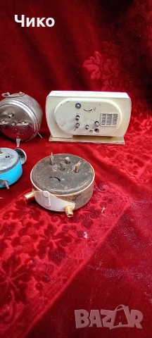 10бр различни настолни механични часовници , снимка 12 - Антикварни и старинни предмети - 52448515