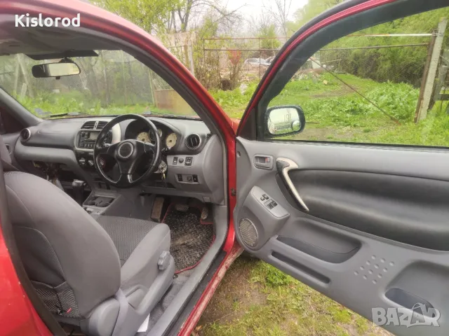 Toyota rav4 2.0  бензин 150 коня , снимка 6 - Автомобили и джипове - 49784142