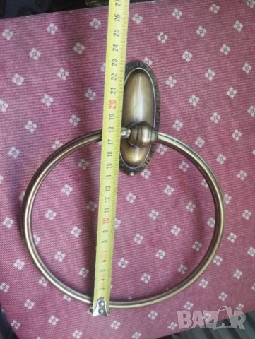 Две ретро поставки за хавлия, снимка 2 - Други ценни предмети - 48824776