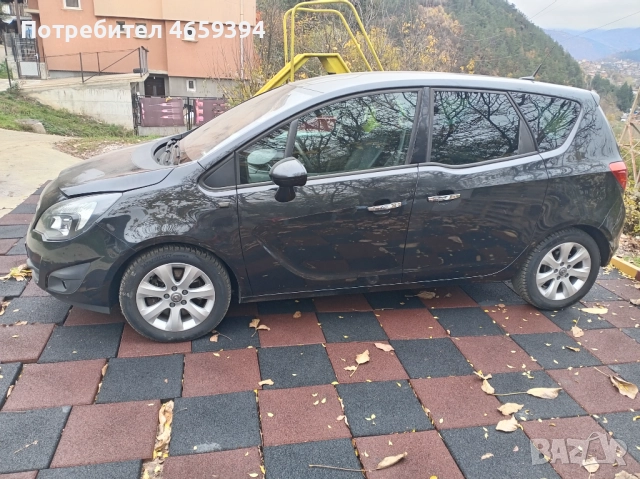 Продавам 2бр Опел мерива б 2012г на части. , снимка 2 - Части - 52520381