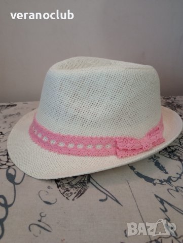 Детско бежово бомбе розова дантела 54 см, снимка 3 - Шапки - 40366032