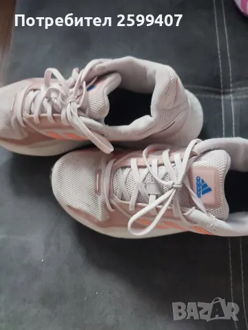 Маратонки Adidas , снимка 4 - Маратонки - 48357981