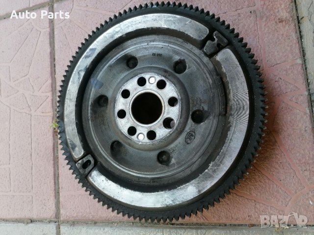 Демпферен Маховик и комплект съединител E46 E60 E61 E87 E90 E91 E83 318d 320d 520d 118d 120d X3  , снимка 5 - Части - 37170886