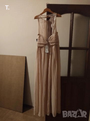 нежна рокля за празник, снимка 2 - Рокли - 52424119