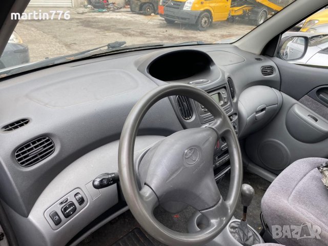 Toyota YarisVerso 1.4D4d 75 коня на части, снимка 8 - Автомобили и джипове - 28614460