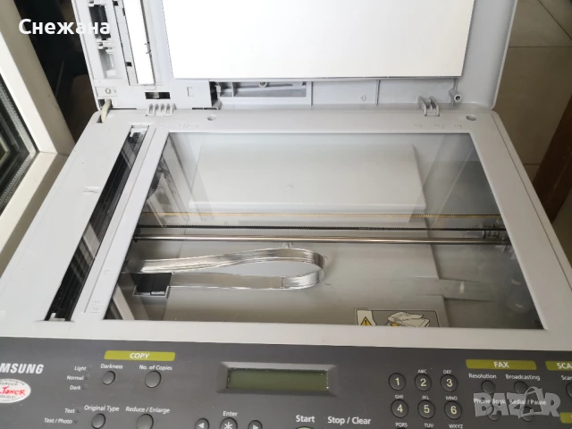 Лазерно многофункционално устройство SAMSUNG SCX-4521F, снимка 6 - Принтери, копири, скенери - 51247725