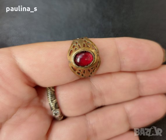 Стар руски пръстен от соц-а / Антика / пръстен с гранат 