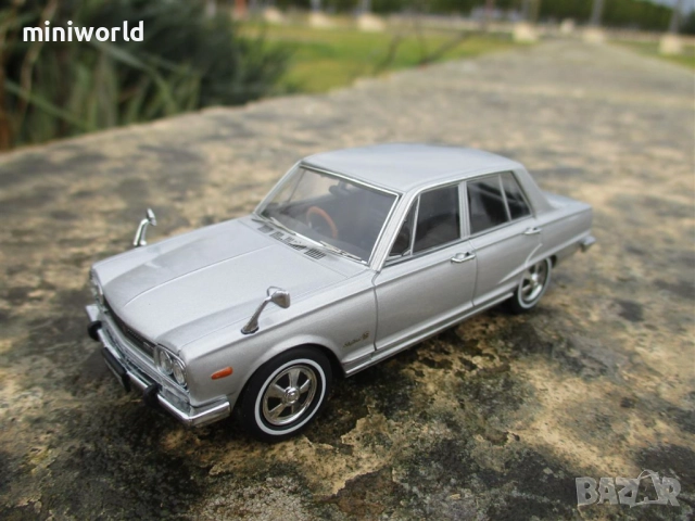 Nissan Skyline MkIII 2000GT-R GC10 - мащаб 1:43 на EBBRO моделът е нов в PVC дисплей-кейс, снимка 4 - Колекции - 52164246