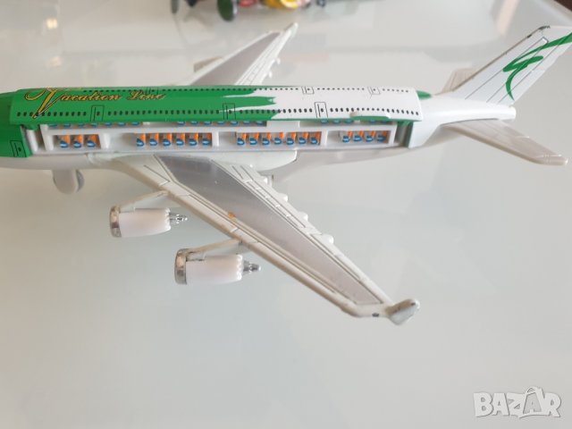  Vacation Line Toy Airplane Miniature Collectible Airplane Vintage Toy Air WSJ827, снимка 2 - Влакчета, самолети, хеликоптери - 39634304