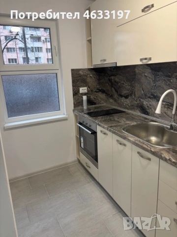 Двустаен апартамент с бокс в центъра след основен ремонт, обзаведен