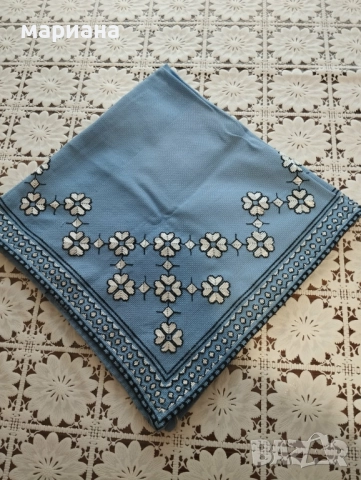 ръчно-бродирани карета 65/65см., снимка 5 - Други - 52835386