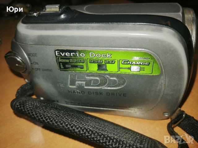 Продавам видео камера  JVC GZ-MG330 30 GB Hard Disk Drive, 35x оптичен зум, снимка 3 - Камери - 43717647