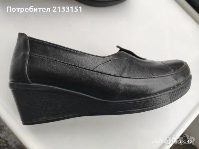 Продавам дамски черни обувки , снимка 2 - Дамски ежедневни обувки - 49962308