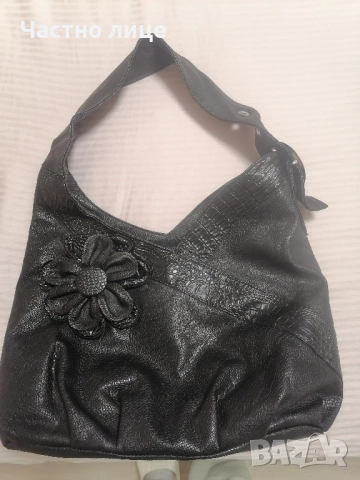 Намалена дамска чанта, като нова