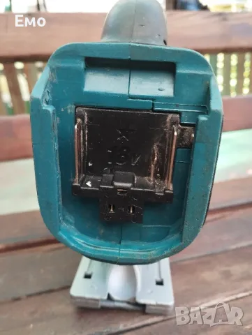 Акумулаторен прободен трион Makita DJV180, снимка 5 - Други инструменти - 50378780