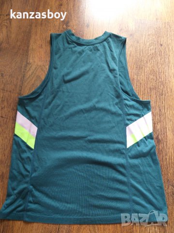 Nike T-Shirts Dri Fit Stripe Sleeveless - страхотен дамски потник, снимка 9 - Потници - 36623040