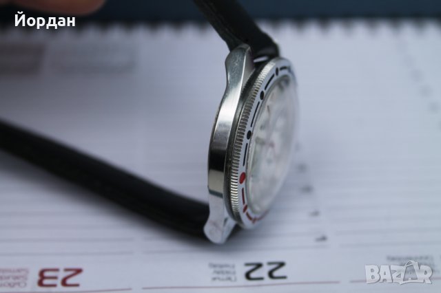 СССР часовник ''Восток'' командирски, снимка 3 - Антикварни и старинни предмети - 40790498