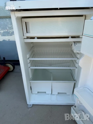 Малък хладилник с камера , снимка 4 - Хладилници - 50806907