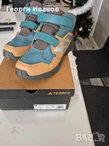 Обувки, маратонки с лепенки