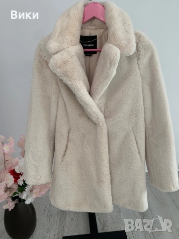 Пухено палто в размер XS, снимка 2 - Палта, манта - 53018959