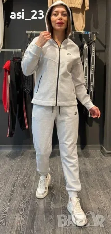 Нови дамски  екипи nike tech fleece 