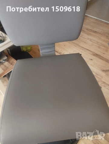 Нов италиански бар стол Solista с амортисьор, снимка 9 - Столове - 51975551