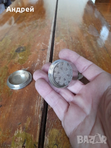 Гриндер за билки и тютюн, снимка 5 - Други ценни предмети - 53573774