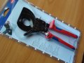 KNIPEX 95 31 250 - PROFI Кабелна Ножица 32mm/240mm²!! ЧИСТО НОВА !! ORIGINAL KNIPEX Made in Germany!, снимка 2