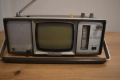 Ретро портативен телевизор с радио UNIVERSUM FK 100R, снимка 1