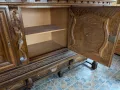 Антикварен дъбов масивен бюфет в стил Неоренесанс, снимка 2