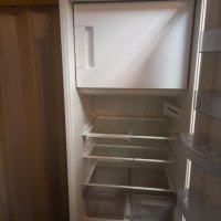 Хладилник за вграждане с камера и отделение за плодове, снимка 11 - Хладилници - 34984368