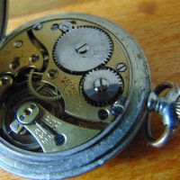 Антикварен джобен часовник Record - Watch Co Geneve, снимка 6 - Джобни - 28358874