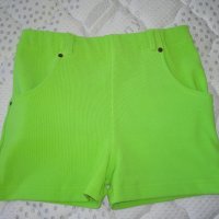 Неонови къси панталони , снимка 1 - Панталони - 26295212