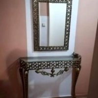Конзола с огледало, снимка 1 - Антикварни и старинни предмети - 44080898