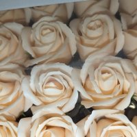 Промо бюджетен подарък с вечни рози 14 февруари 8 март свети Валентин роза букет цвете сапунени, снимка 12 - Ръчно изработени сувенири - 39316129