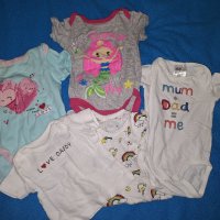 Лот дрехи и аксесоари за новородено, снимка 1 - Комплекти за бебе - 43085122