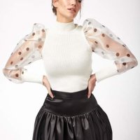 нова блузка, снимка 1 - Блузи с дълъг ръкав и пуловери - 43148221