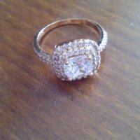 Дамски пръстен, снимка 2 - Пръстени - 26801257