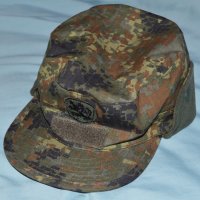 Камуфлажна шапка от зимна пиксел униформа НОВ МОДЕЛ размер 60, снимка 2 - Екипировка - 39653771