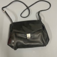 Ретро дамска чанта, снимка 1 - Антикварни и старинни предмети - 43861695