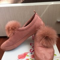 Дамски равни обувки от розов велур с естествен пух, снимка 1 - Дамски ежедневни обувки - 26790195