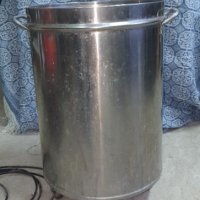 Продавам контейнер за отпадъци от неръждаема стомана на колела 95л Diamond, снимка 1 - Обзавеждане на кухня - 43847322