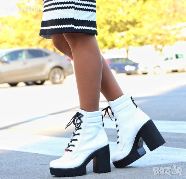 Боти на ток - бяла кожа с черно ходило - 3020, снимка 1